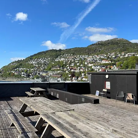68 M2, 2 Soverom Og Sovealkove, Takterasse Lejlighed